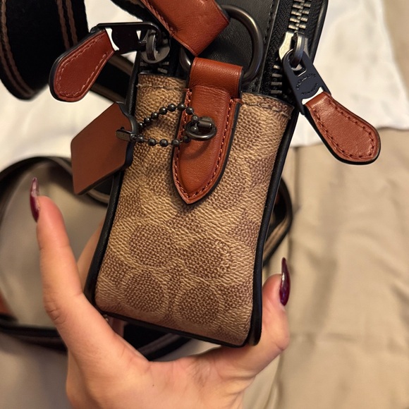 Coach Charter Crossbody 24 Horse and Carriage Print - Picture 6 of 10